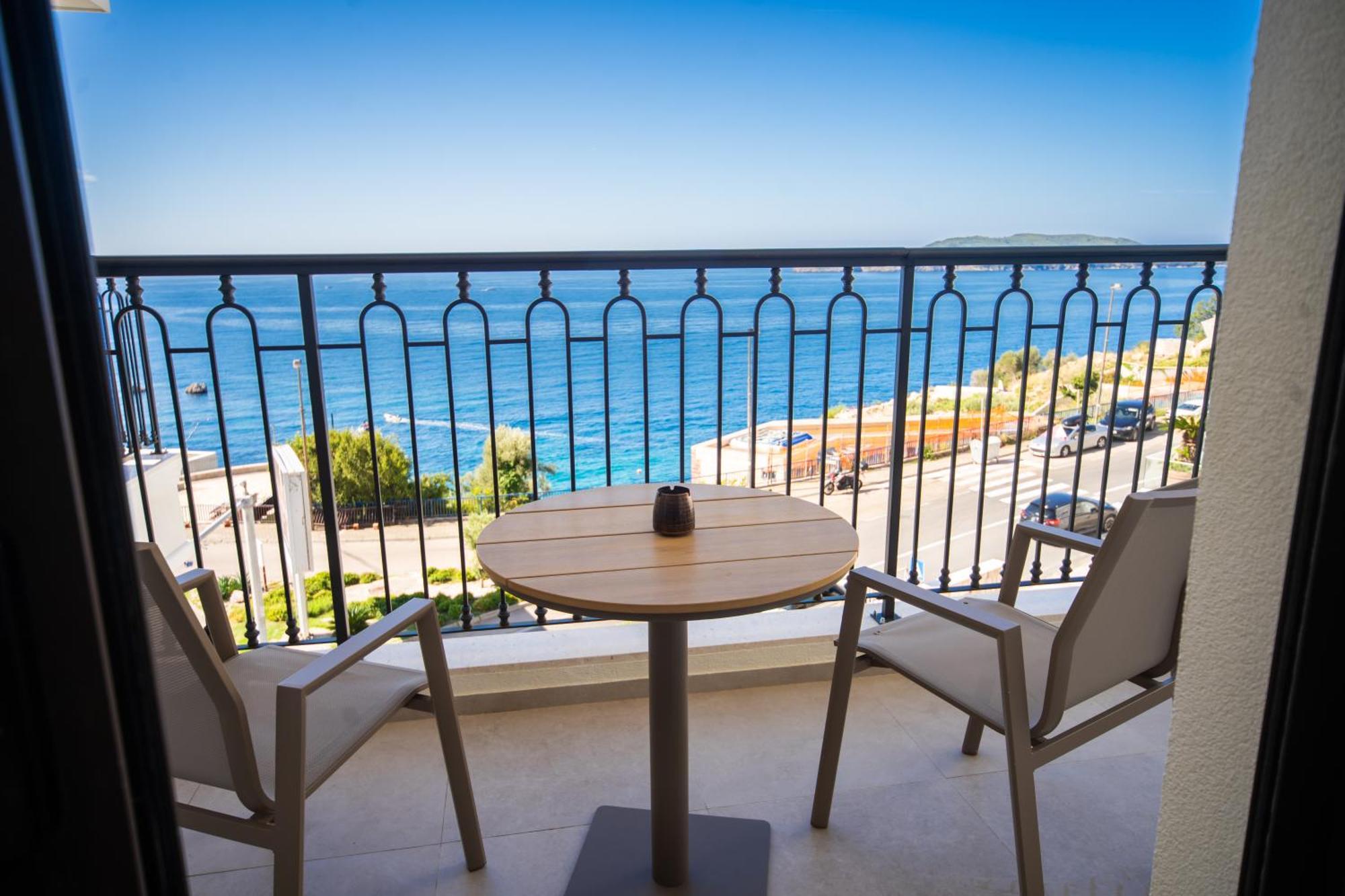 Exclusive Hotel Budva Bagian luar foto