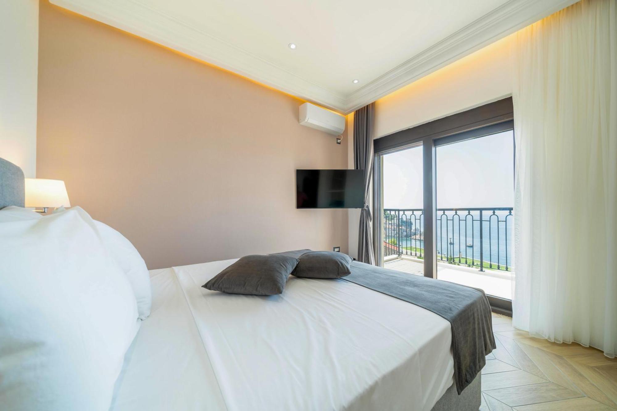 Exclusive Hotel Budva Bagian luar foto