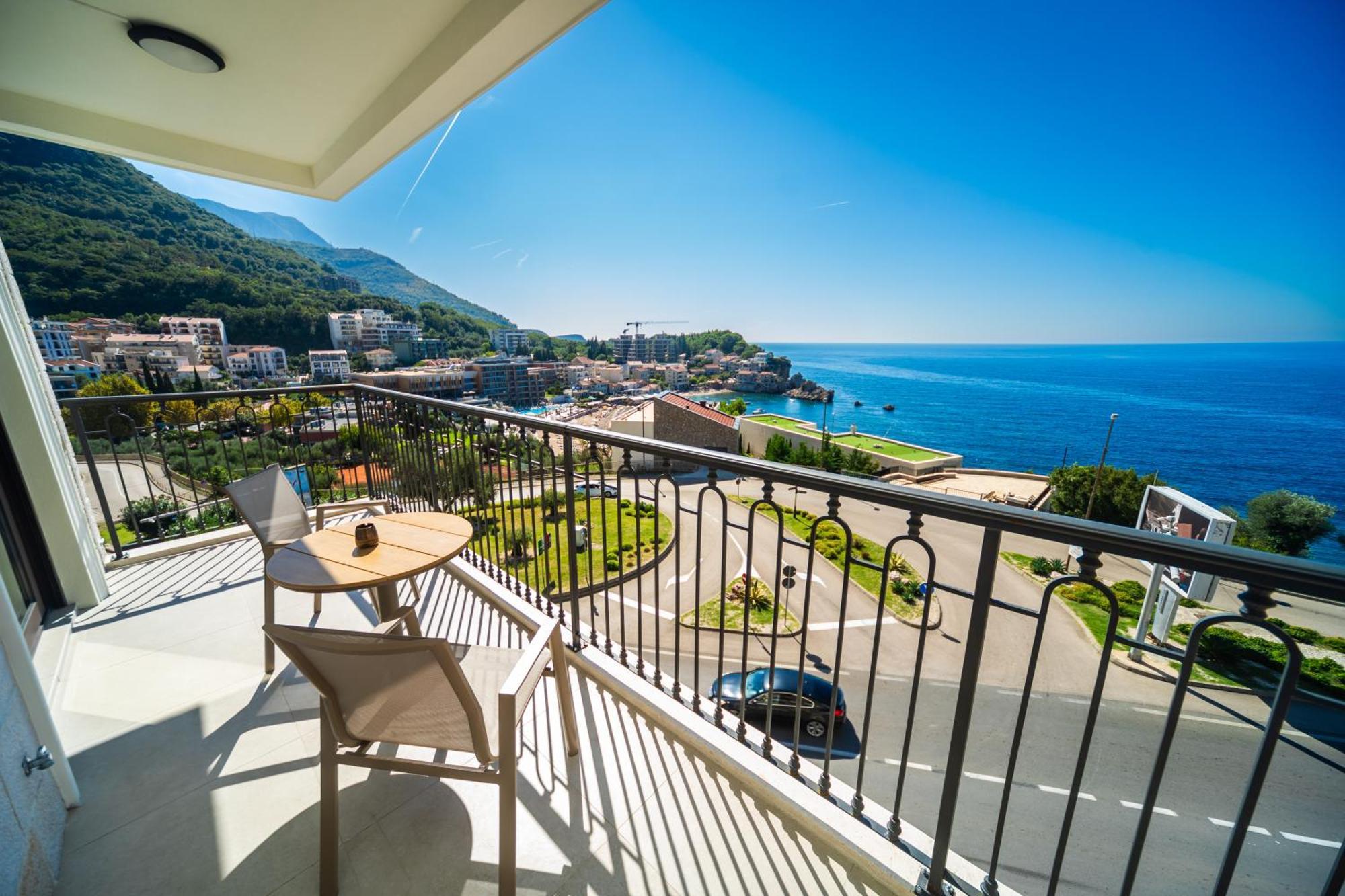 Exclusive Hotel Budva Bagian luar foto