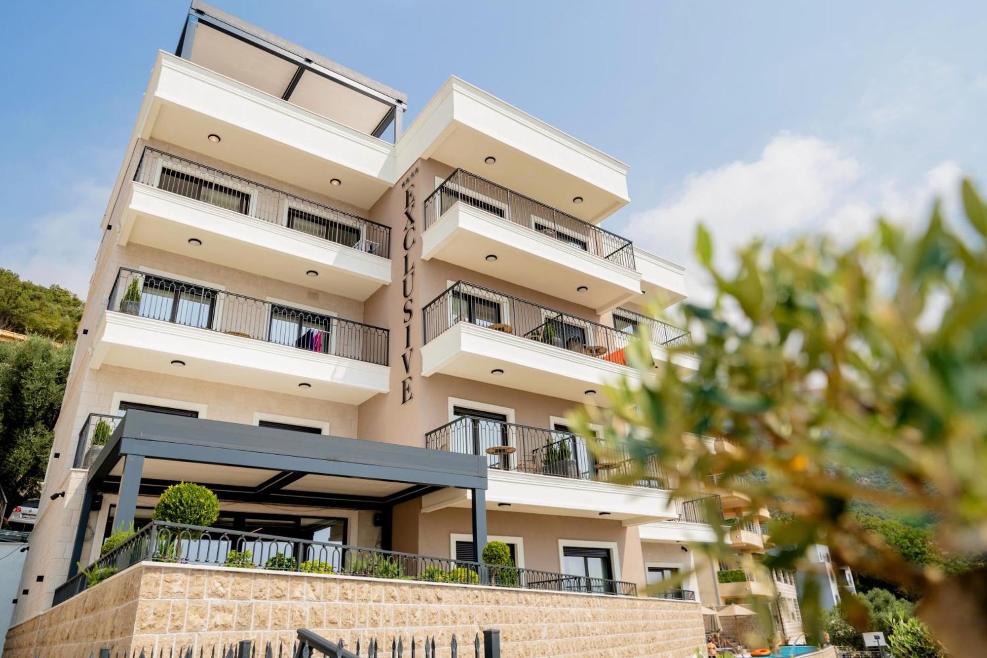 Exclusive Hotel Budva Bagian luar foto