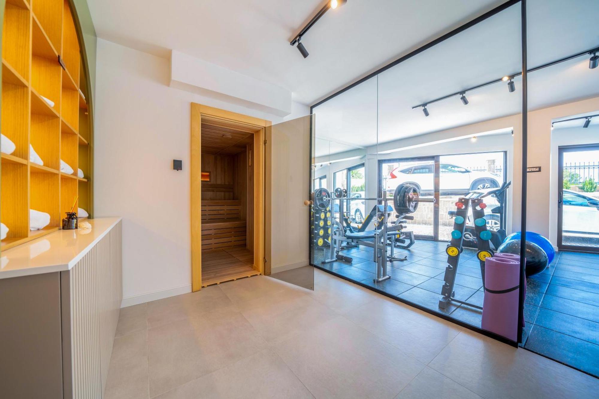 Exclusive Hotel Budva Bagian luar foto