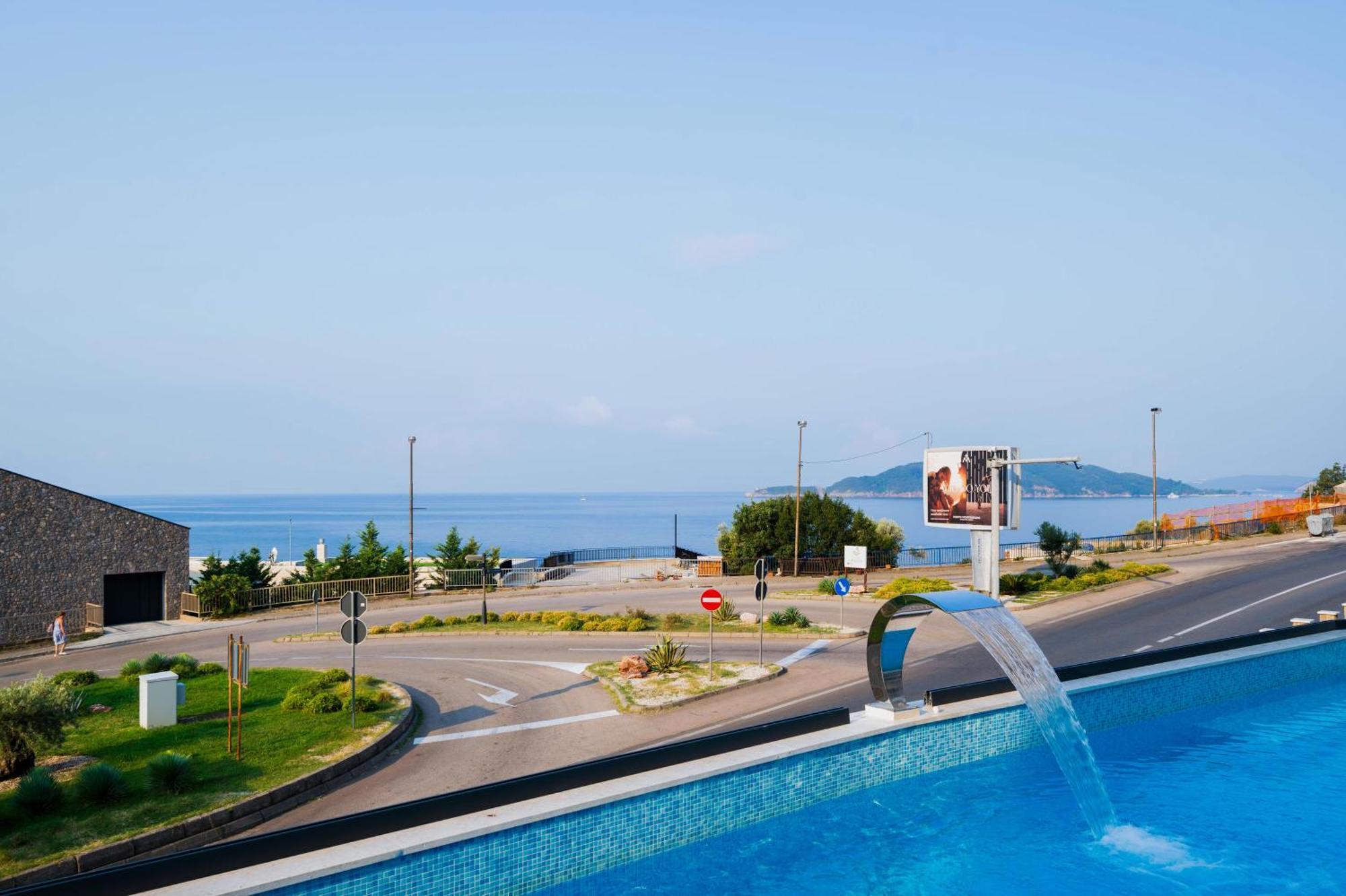 Exclusive Hotel Budva Bagian luar foto